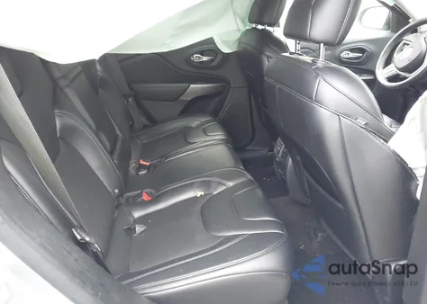 2019 Jeep Cherokee Latitude Plus 4X4 from USA, damaged, VIN 1C4PJMLB9KD189212